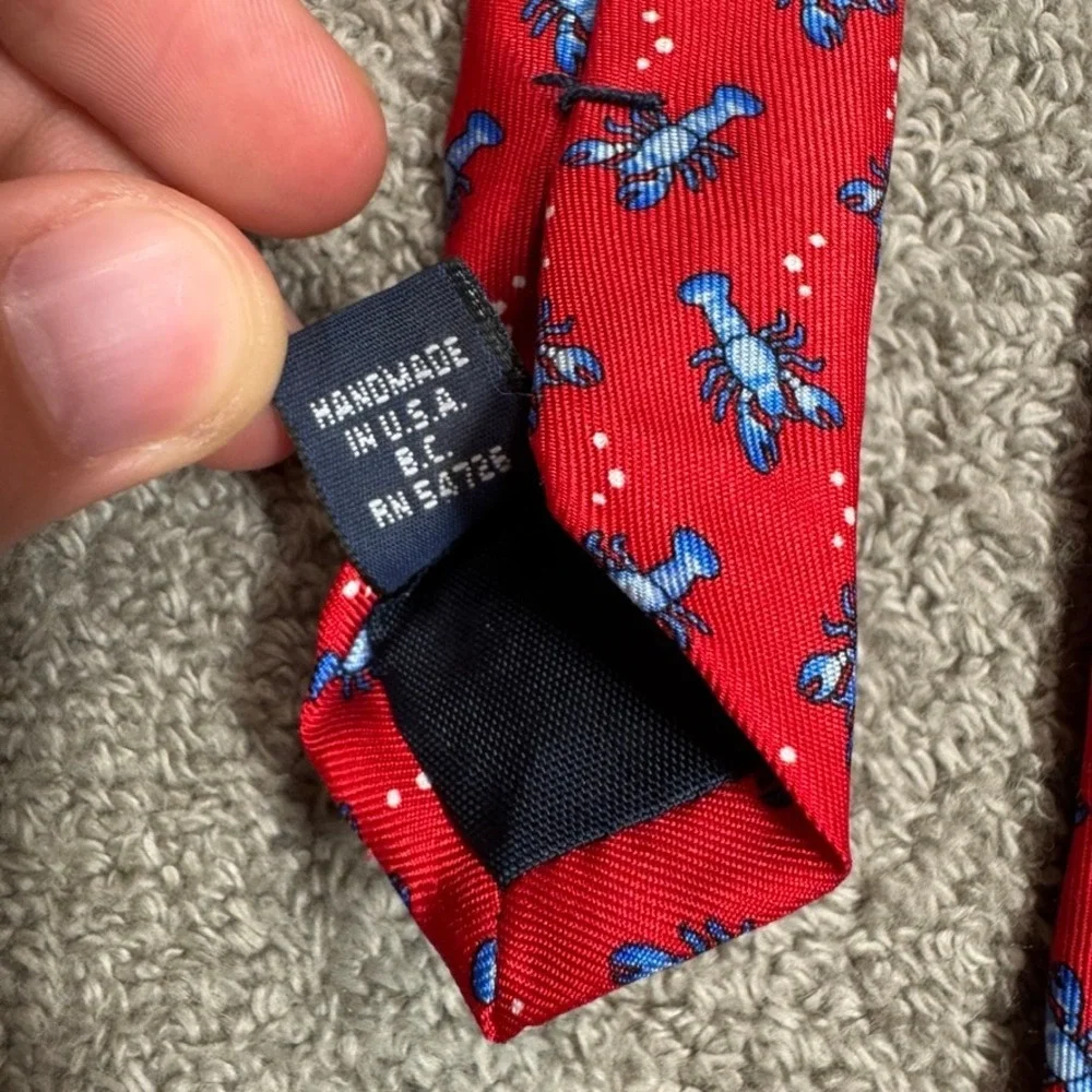 Brooks Brothers Mens Red Blue Lobster Silk Necktie Nautical Animal Print Tie
